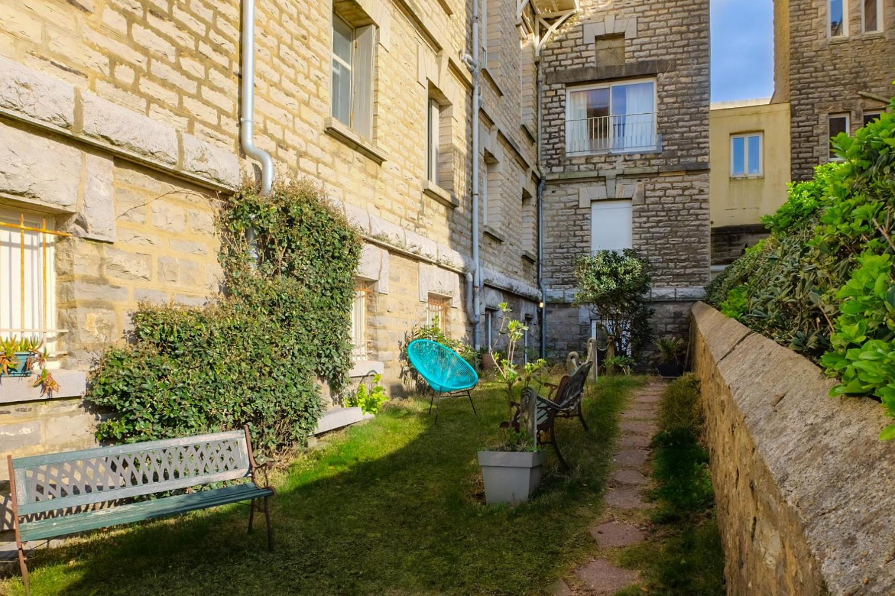 Magnifique Appartement Avec Terrasse, Parking Et Vue Sur L'Ocean Pour 5 Биарриц Экстерьер фото